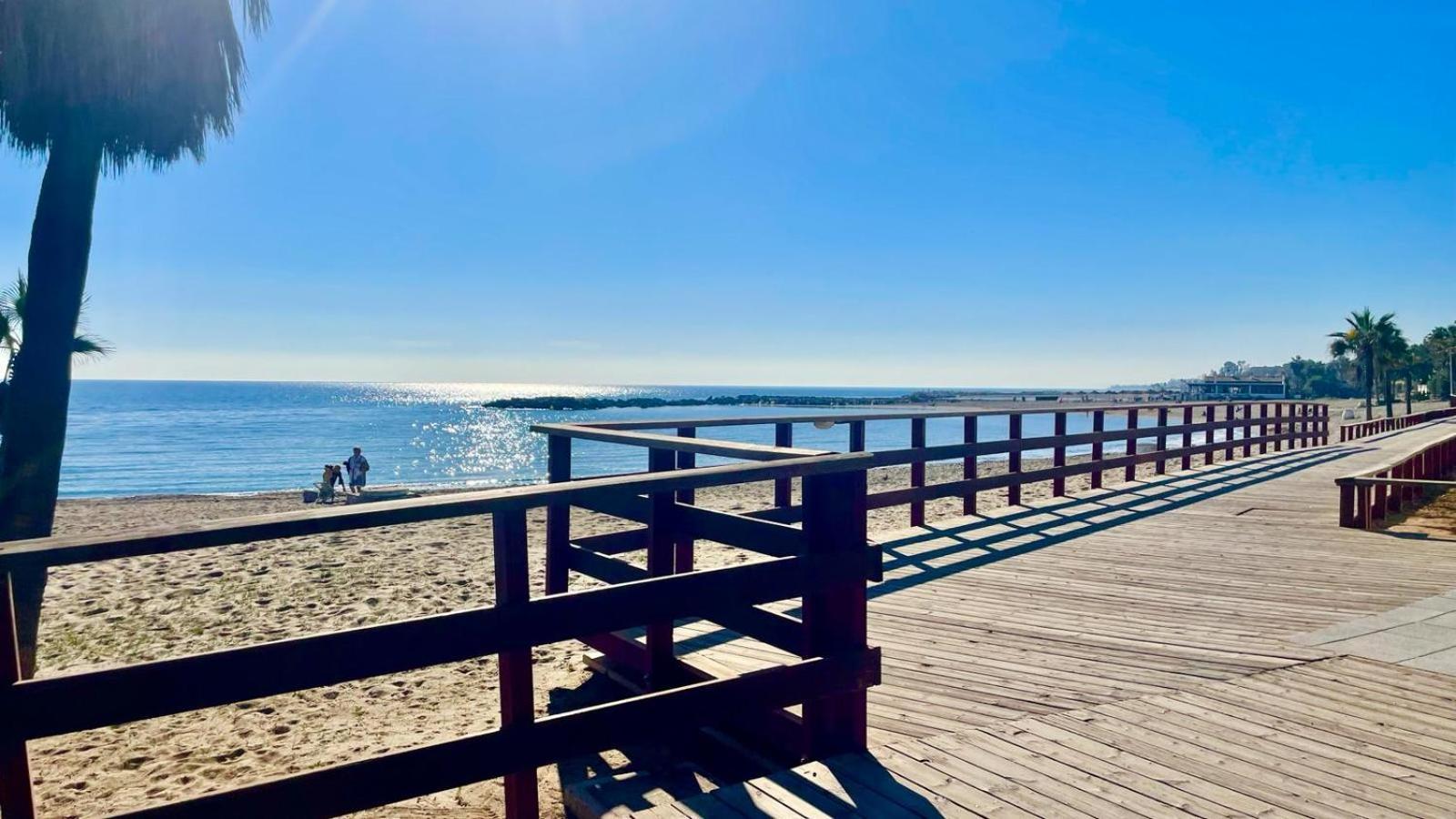 Playa Del Duque Apartment Ocean Club 1 マルベーリャ エクステリア 写真